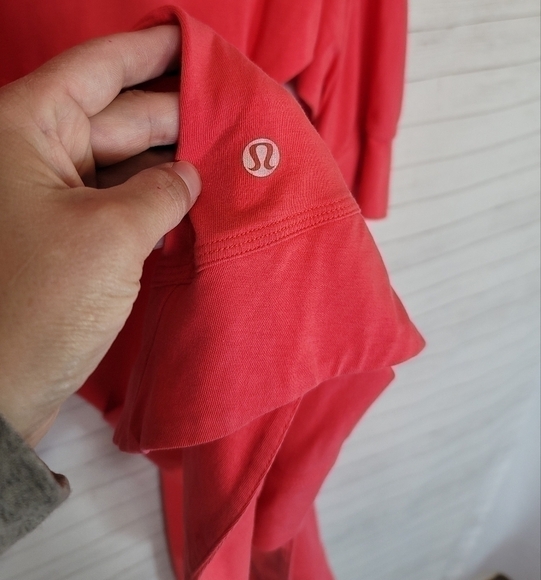 LULULEMON Namaste Wrap Cardigan in Coral Pink, sz 4 - Picture 7 of 12